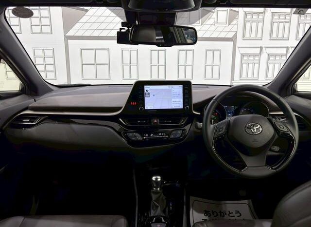 
								TOYOTA C-HR 2021 full									