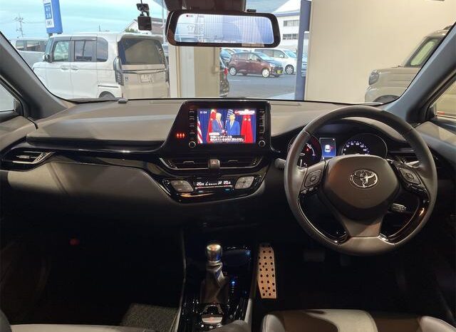 
								TOYOTA C-HR 2021 full									