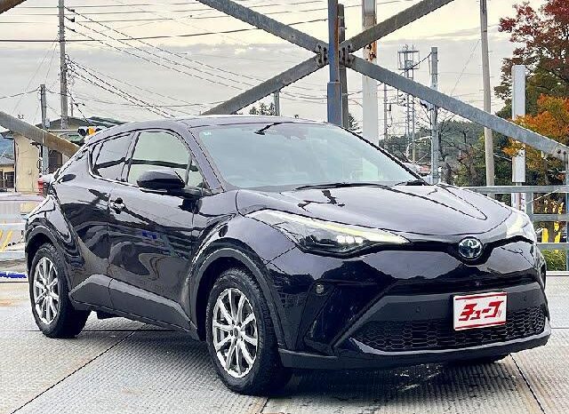 
								TOYOTA C-HR 2022 full									