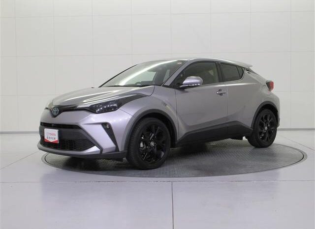 
								TOYOTA C-HR 2022 full									