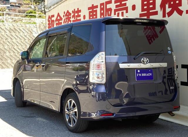 
								TOYOTA VOVY 2009 full									