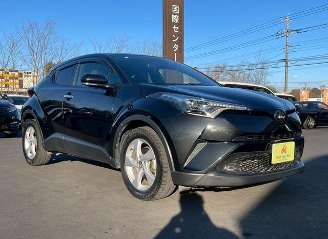
								TOYOTA C-HR 2017 full									