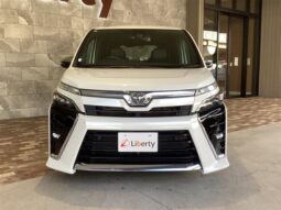 
										TOYOTA VOXY 2021 full									