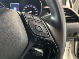 
										TOYOTA C-HR 2018 full									