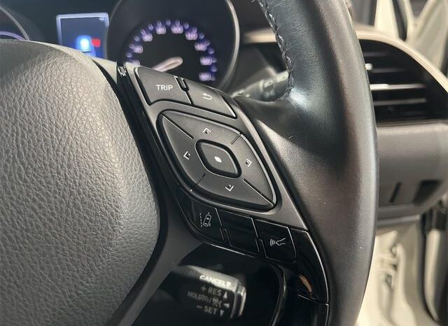 
								TOYOTA C-HR 2018 full									