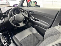 
										TOYOTA C-HR 2021 full									