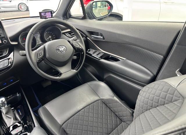 
								TOYOTA C-HR 2021 full									