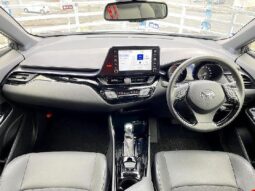 
										TOYOTA C-HR 2022 full									