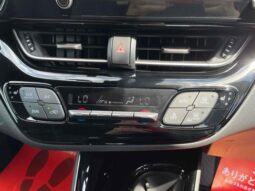 
										TOYOTA C-HR 2022 full									