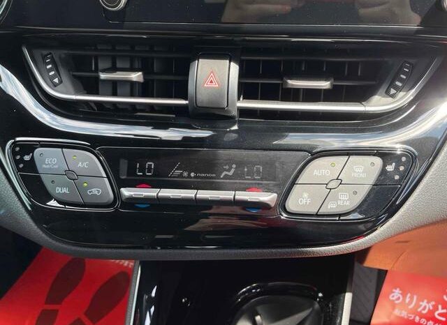 
								TOYOTA C-HR 2022 full									