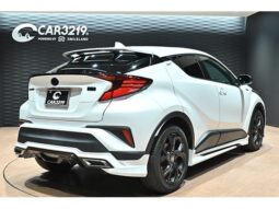
										TOYOTA C-HR 2022 full									