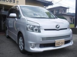 
										TOYOTA VOVY 2008 full									
