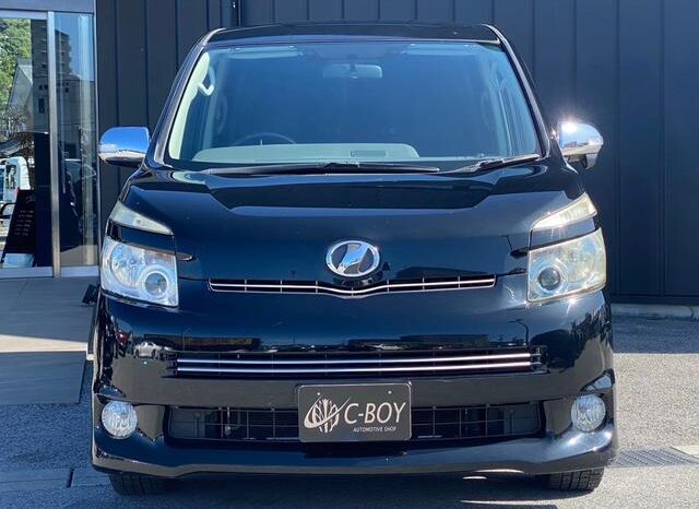 
								TOYOTA VOVY 2009 full									