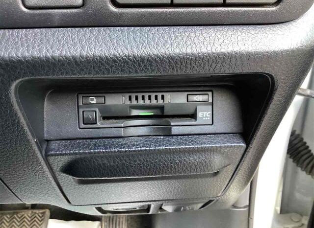 
								TOYOTA VOXY 2021 full									