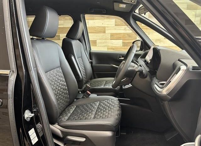 
								TOYOTA VOXY 2022 full									