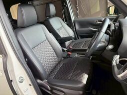 
										TOYOTA VOXY 2022 full									