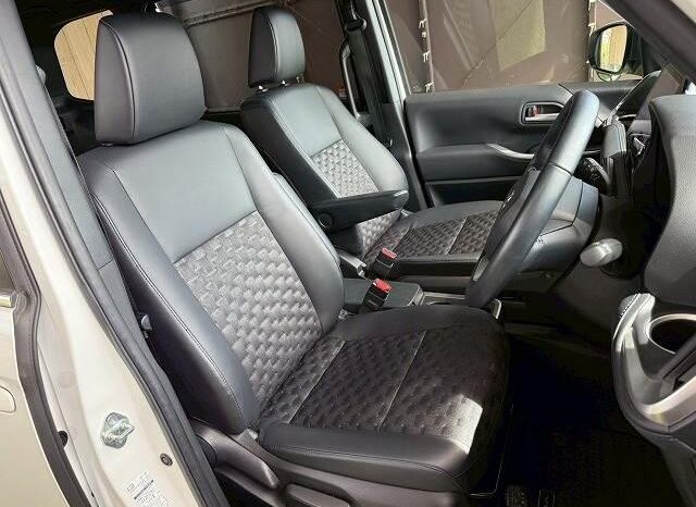 
								TOYOTA VOXY 2022 full									