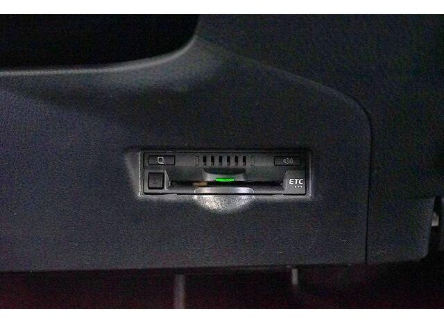 
								TOYOTA C-HR 2019 full									