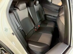 
										TOYOTA C-HR 2020 full									