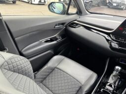 
										TOYOTA C-HR 2021 full									