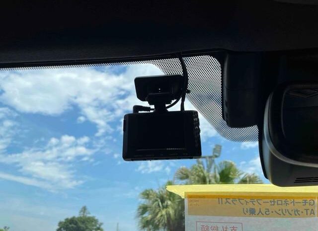 
								TOYOTA C-HR 2022 full									