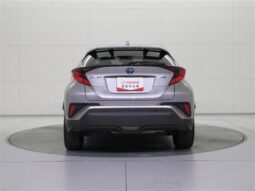 
										TOYOTA C-HR 2022 full									