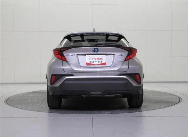 
								TOYOTA C-HR 2022 full									