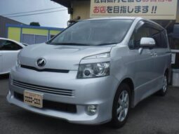 
										TOYOTA VOVY 2008 full									