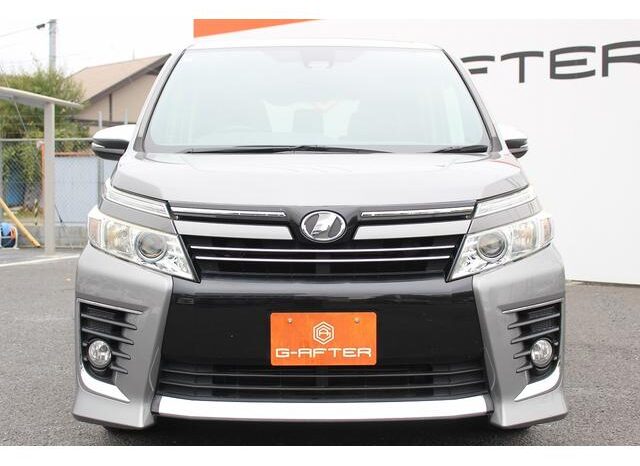
								TOYOTA VOXY 2016 full									