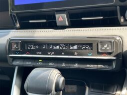 
										TOYOTA VOXY 2022 full									