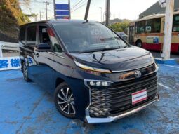 
										TOYOTA VOXY 2022 full									