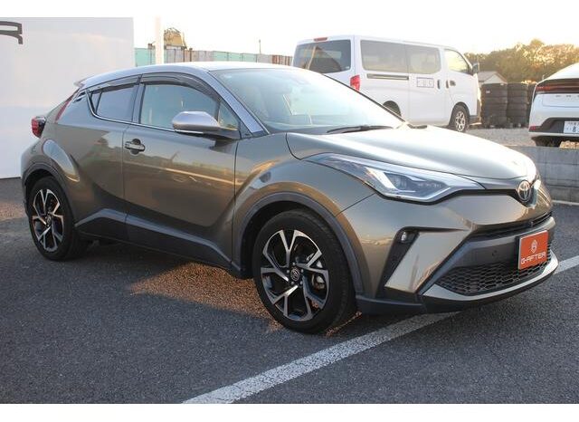 
								TOYOTA C-HR 2020 full									