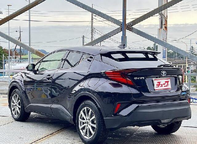 
								TOYOTA C-HR 2022 full									