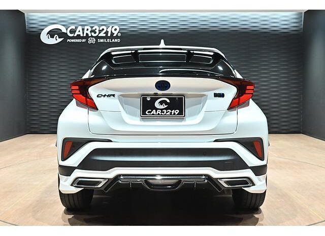 
								TOYOTA C-HR 2022 full									