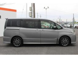 
										TOYOTA VOXY 2016 full									