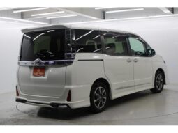 
										TOYOTA VOXY 2019 full									