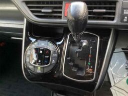 
										TOYOTA VOXY 2021 full									