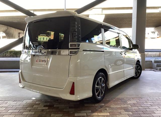 
								TOYOTA VOXY 2021 full									