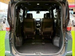 
										TOYOTA VOXY 2022 full									