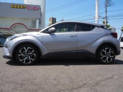 
										TOYOTA C-HR 2018 full									