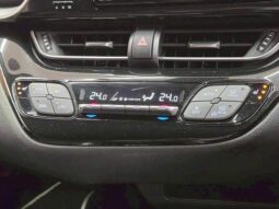 
										TOYOTA C-HR 2019 full									