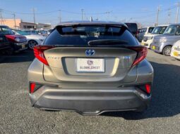 
										TOYOTA C-HR 2019 full									