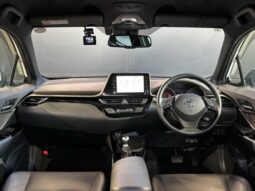 
										TOYOTA C-HR 2021 full									