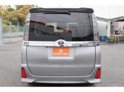 
										TOYOTA VOXY 2016 full									