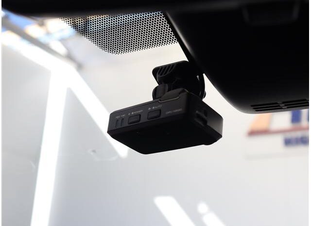 
								TOYOTA VOXY 2021 full									