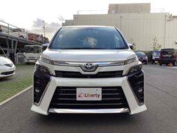 
										TOYOTA VOXY 2021 full									