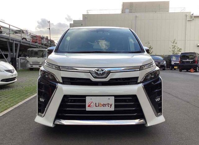 
								TOYOTA VOXY 2021 full									