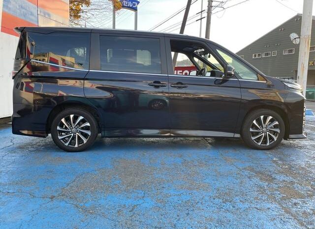 
								TOYOTA VOXY 2022 full									