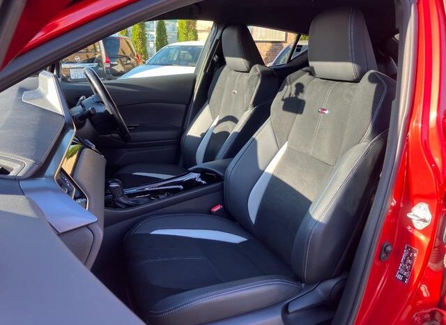 
								TOYOTA C-HR 2021 full									