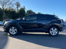 
										TOYOTA C-HR 2017 full									